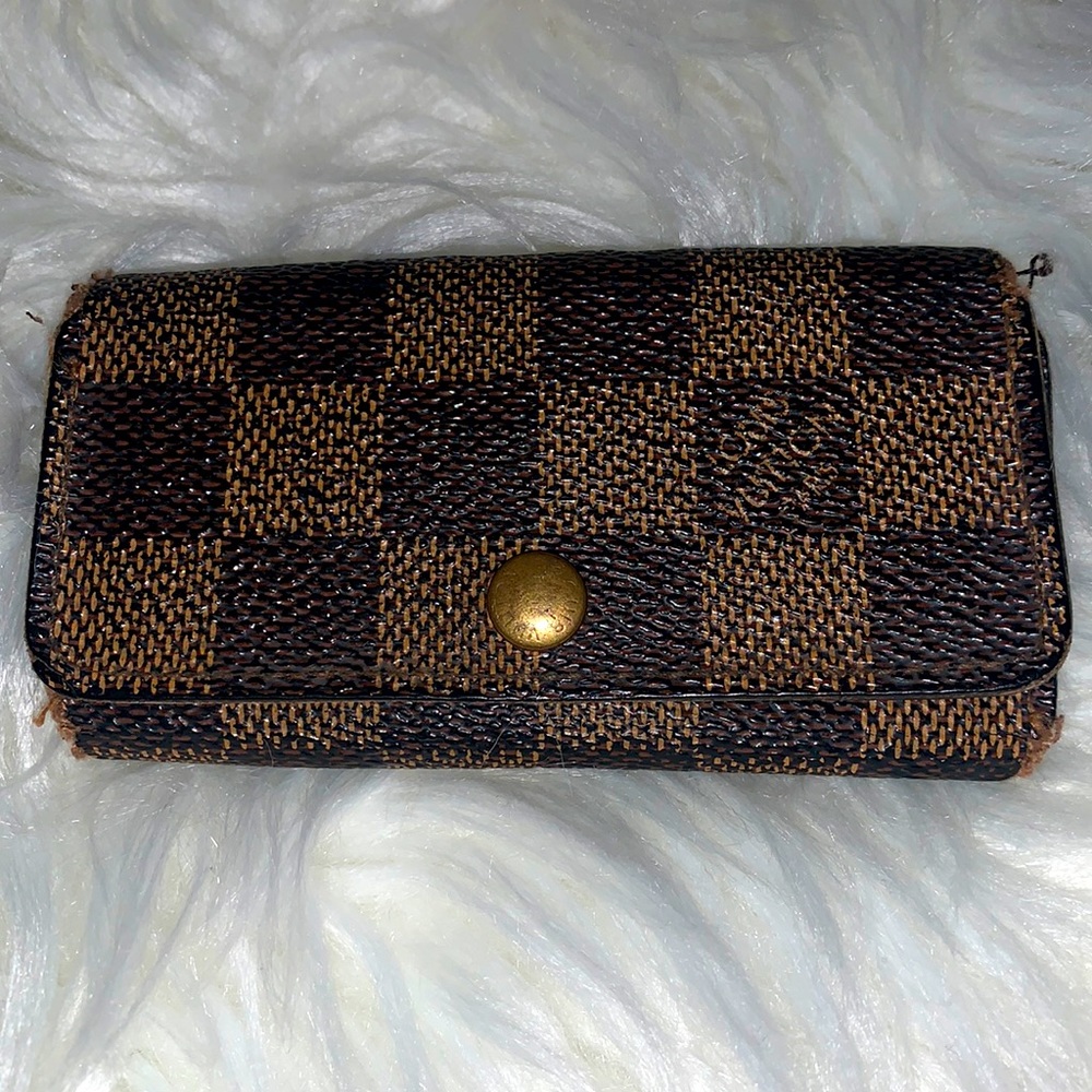 Authentic Louis Vuitton moon keyholder